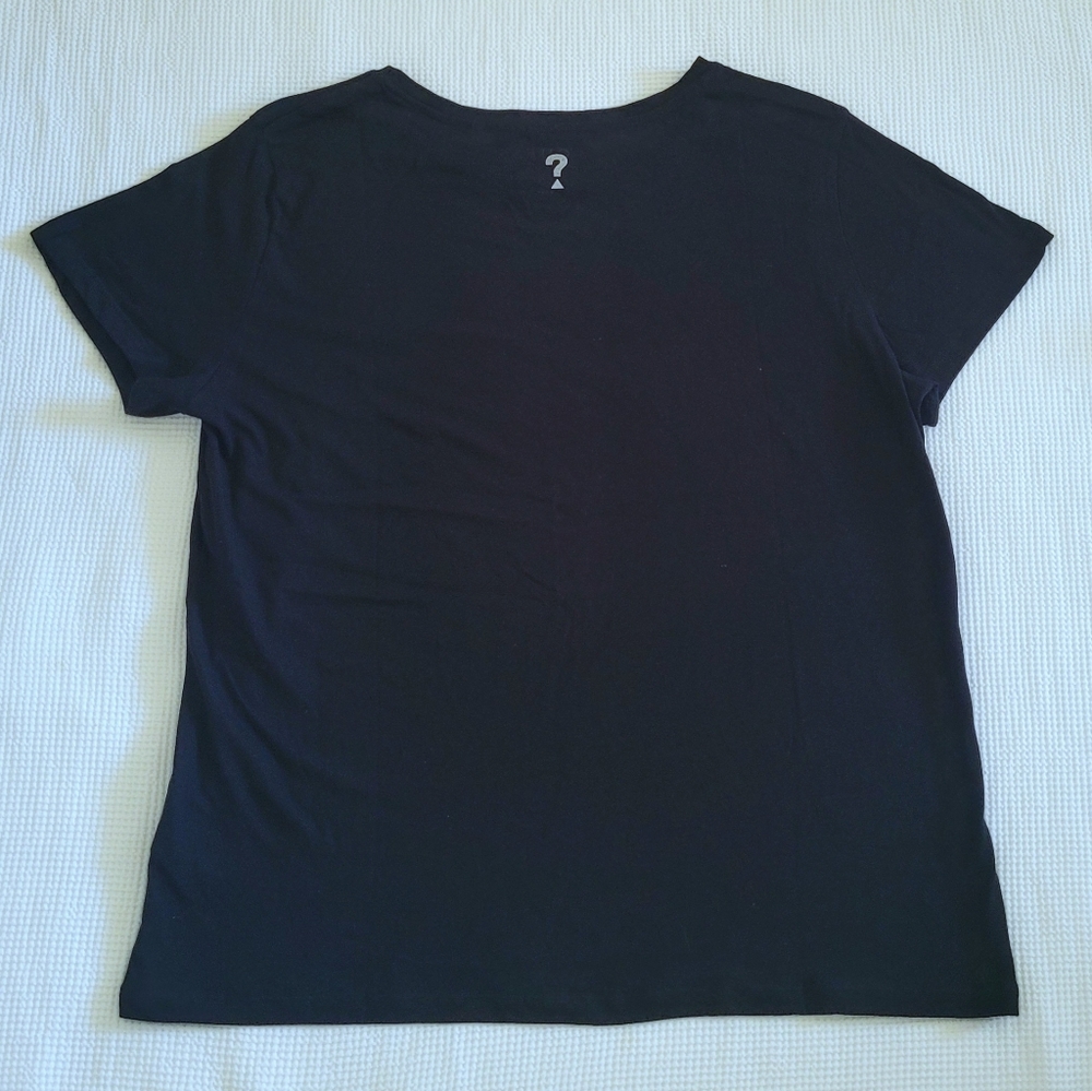 Guess❓Rhinestone💎 Logo Tee👕 - NWT - Picture 2 of 15